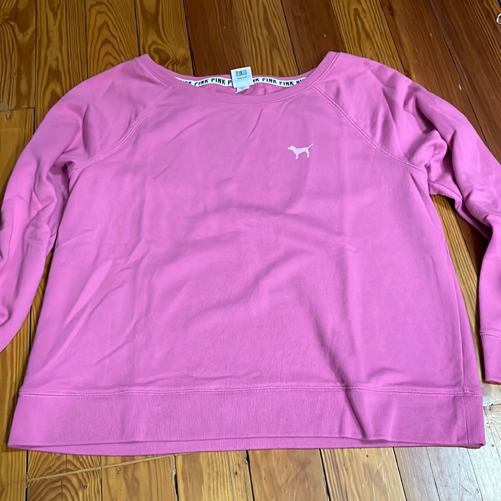 VS PINK Lightweight Keyhole-Back Sweatshirt- M